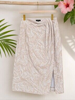 RW & Co. Plus Size 16: Neutral Leaf-Print Midi Skirt, Waist Band Detail